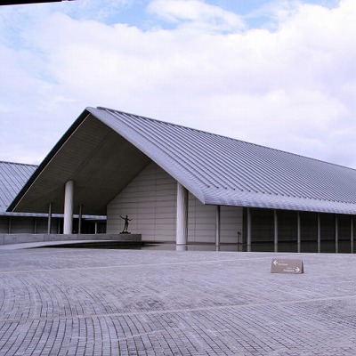 佐川美術館