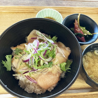 道の駅 湖北みずどりステーションのビワマス丼